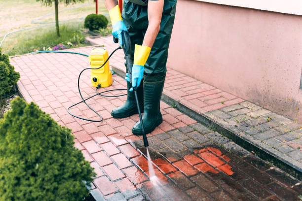 Best Pool Deck Cleaning  in Corning, CA